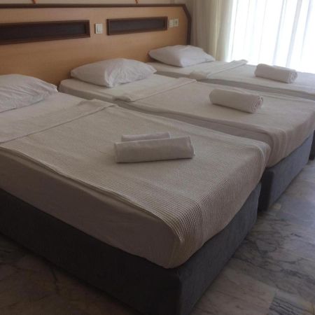 Side Oezguerhan Hotel ภายนอก รูปภาพ