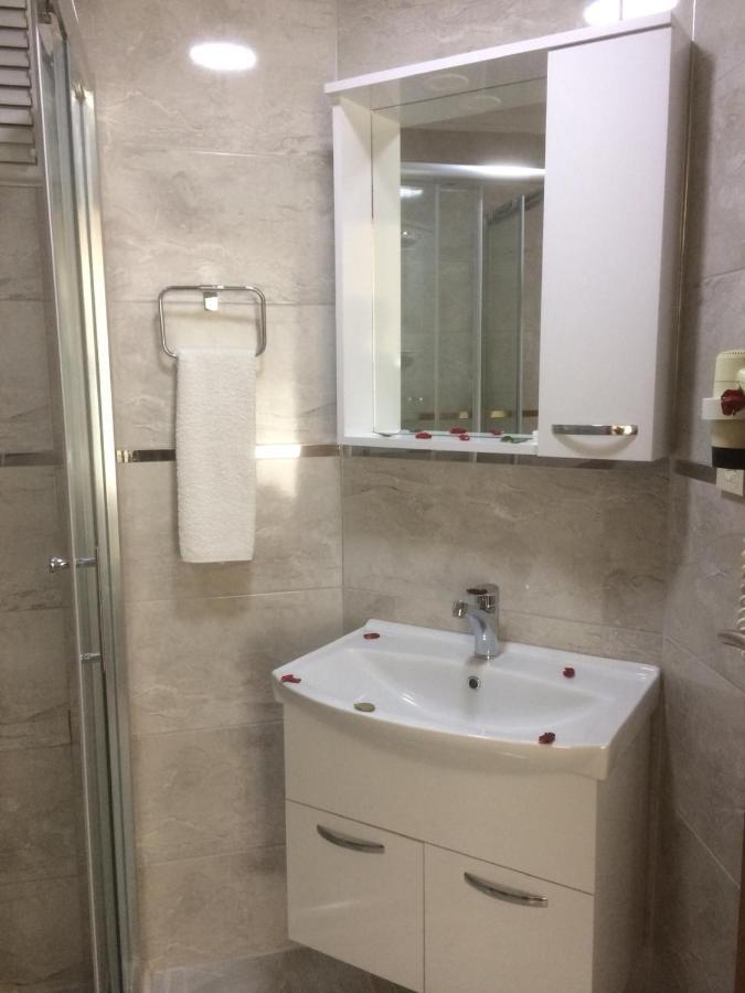 Side Oezguerhan Hotel ภายนอก รูปภาพ